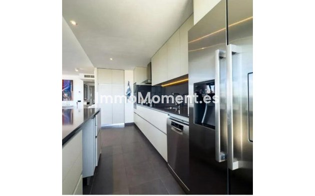 Wiederverkauf - Wohnung - Estepona  - Estepona Centro