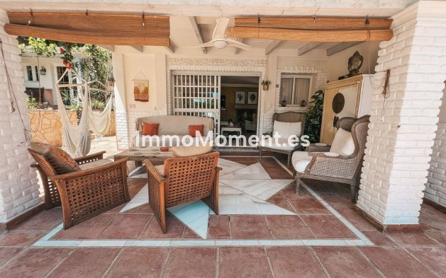 Resale - Villa - Marbella - Nueva Andalucía