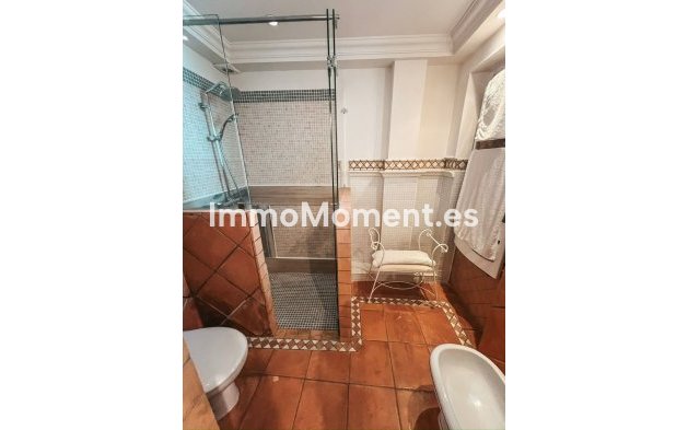 Resale - Villa - Marbella - Nueva Andalucía