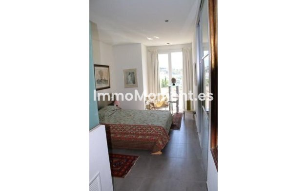 Resale - Villa - Benahavís - Los Arqueros