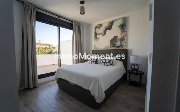 Bestaande woning - Geschakelde woning - Estepona  - Cancelada