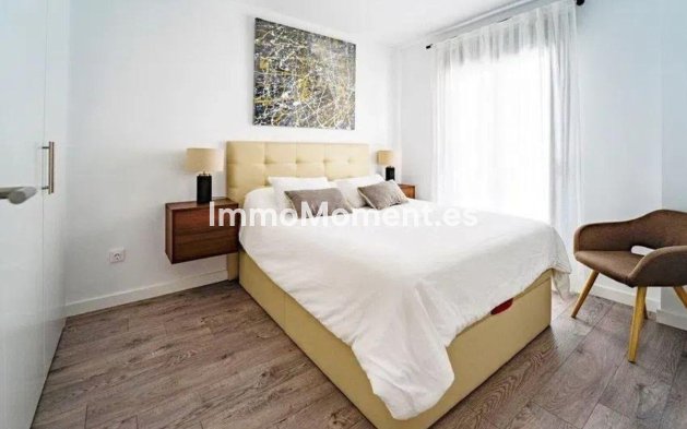 Bestaande woning - Geschakelde woning - Estepona  - Cancelada