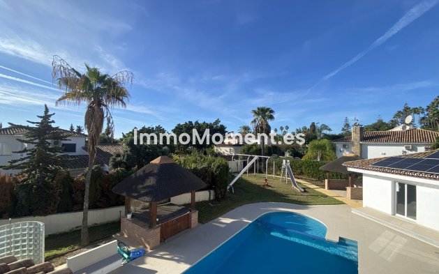 Resale - Villa - El Paraiso - New Golden Mile
