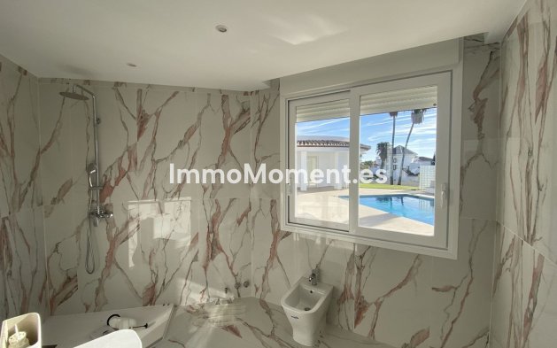 Resale - Villa - El Paraiso - New Golden Mile