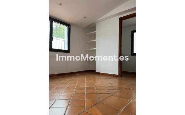 Resale - Villa - Marbella - Nagüeles