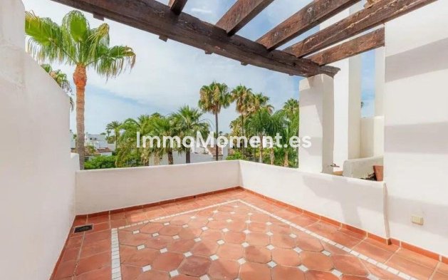 Revente - Maison mitoyenne - Estepona  - Costalita
