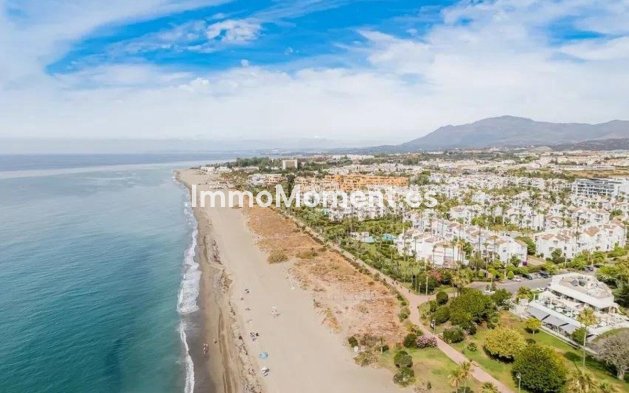 Revente - Maison mitoyenne - Estepona  - Costalita