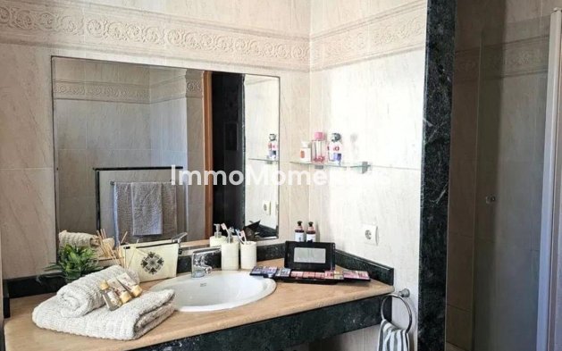 Wiederverkauf - Wohnung - Estepona  - Selwo