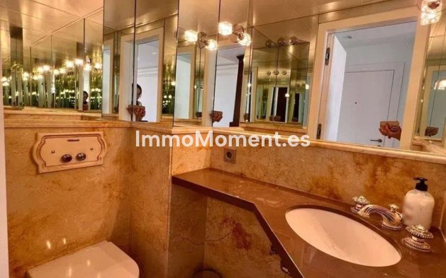 Resale - Apartment - Benahavís - Benahavís Centro