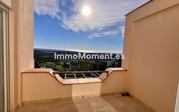 Resale - Apartment - Benahavís - Benahavís Centro