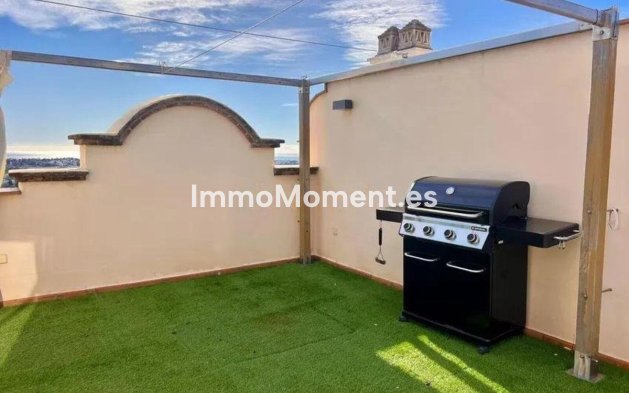 Resale - Apartment - Benahavís - Benahavís Centro
