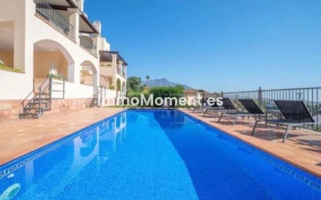Resale - Apartment - Benahavís - Benahavís Centro