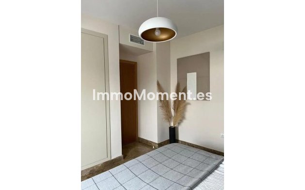 Resale - Apartment - Estepona - Selwo