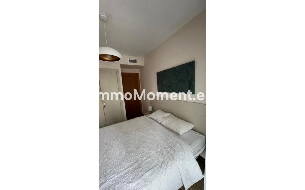 Resale - Apartment - Estepona - Selwo