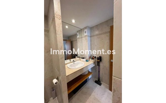 Resale - Apartment - Estepona - Selwo