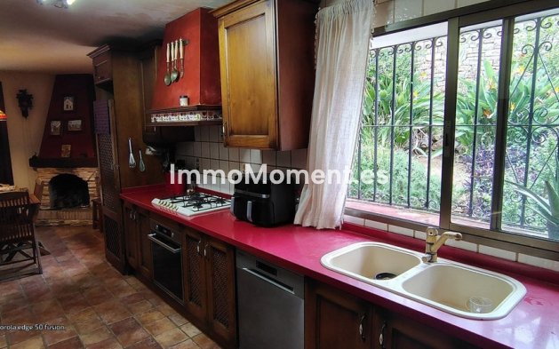 Reventa - Villa - Marbella - Río Real