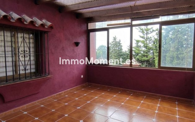 Reventa - Villa - Marbella - Río Real