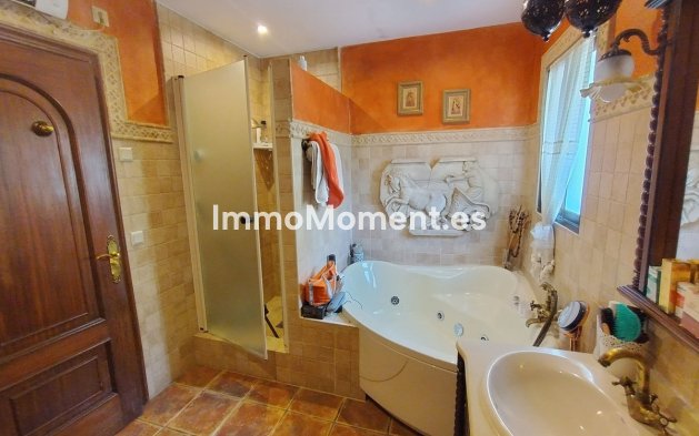 Reventa - Villa - Marbella - Río Real