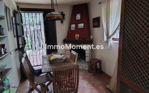 Reventa - Villa - Marbella - Río Real