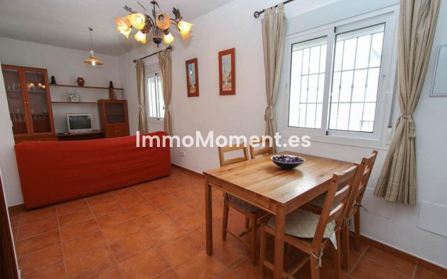 Bestaande woning - Geschakelde woning - Binnenland  - Guaro