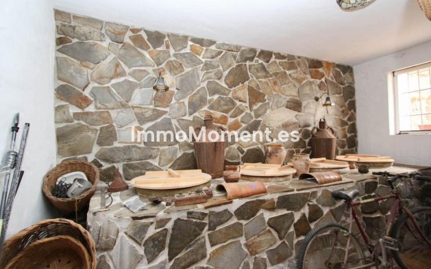 Bestaande woning - Geschakelde woning - Binnenland  - Guaro