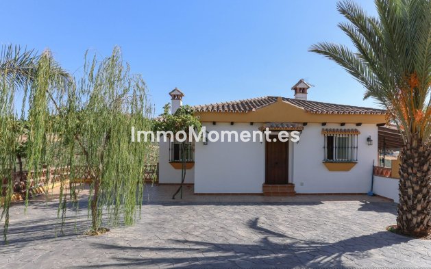 Bestaande woning - Villa - Binnenland  - Guaro