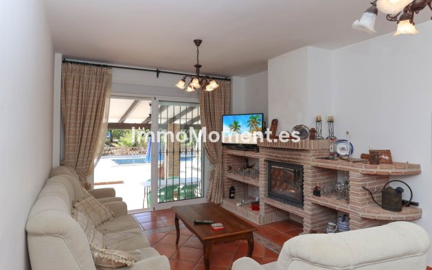 Bestaande woning - Villa - Binnenland  - Guaro