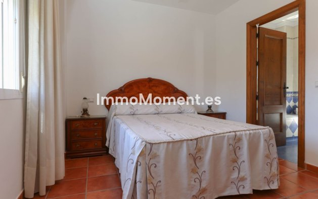 Bestaande woning - Villa - Binnenland  - Guaro