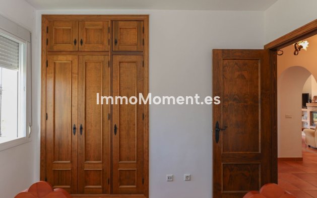 Bestaande woning - Villa - Binnenland  - Guaro