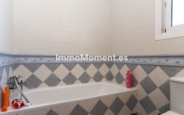 Bestaande woning - Villa - Binnenland  - Guaro