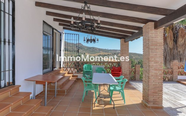 Bestaande woning - Villa - Binnenland  - Guaro