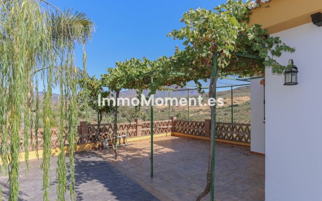 Bestaande woning - Villa - Binnenland  - Guaro