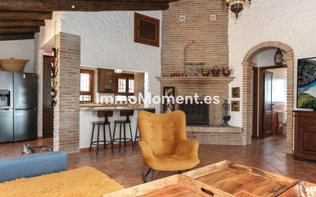 Reventa - Villa independiente - Interior  - Alozaina