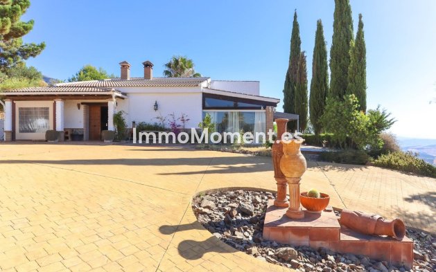 Reventa - Villa independiente - Interior  - Alozaina
