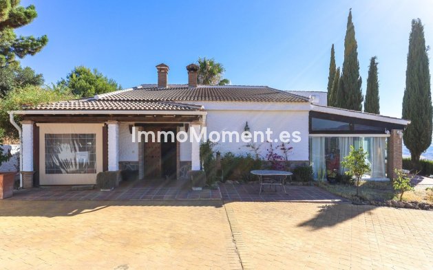 Reventa - Villa independiente - Interior  - Alozaina