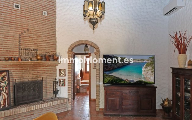 Reventa - Villa independiente - Interior  - Alozaina