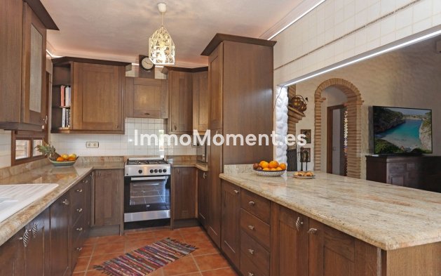 Reventa - Villa independiente - Interior  - Alozaina
