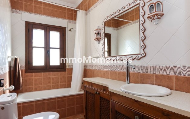 Reventa - Villa independiente - Interior  - Alozaina