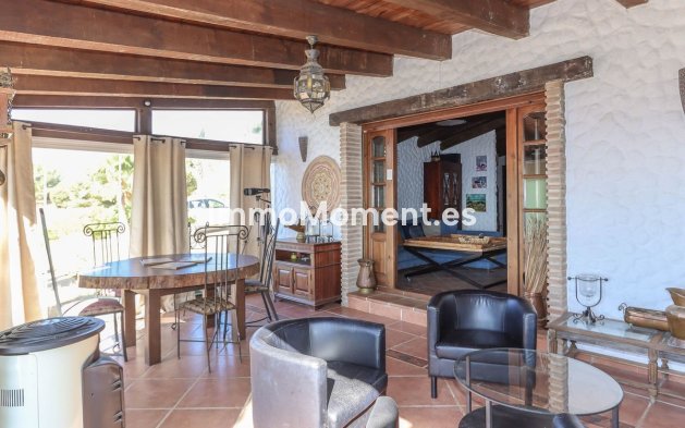 Reventa - Villa independiente - Interior  - Alozaina