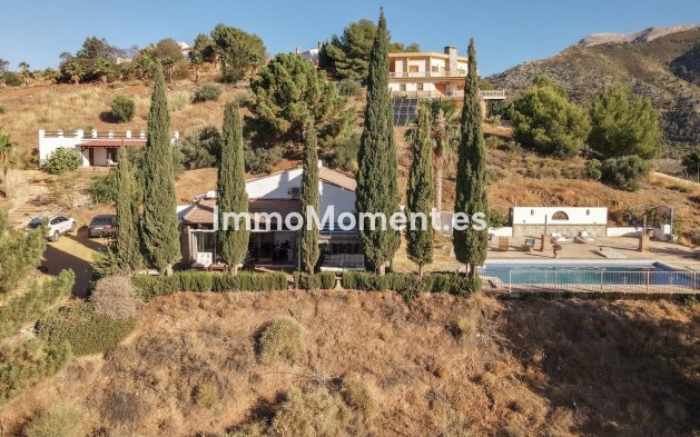 Reventa - Villa independiente - Interior  - Alozaina