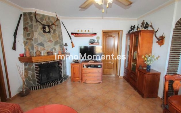 Revente - Villa - Intérieur                       - Guaro
