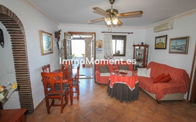 Revente - Villa - Intérieur                       - Guaro
