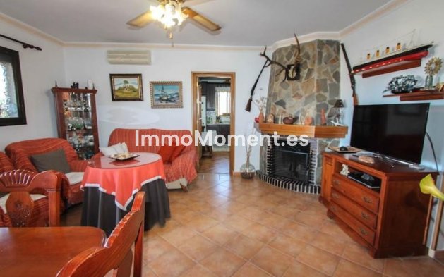 Revente - Villa - Intérieur                       - Guaro
