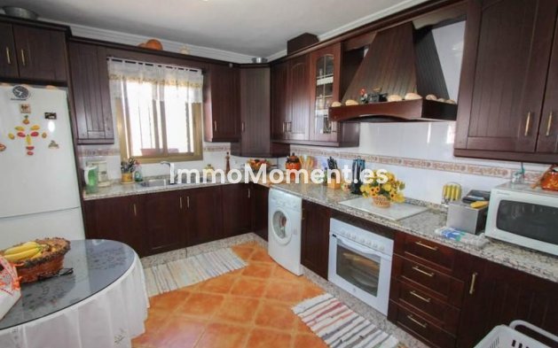 Revente - Villa - Intérieur                       - Guaro