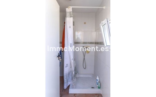 Revente - Villa - Intérieur                       - Guaro