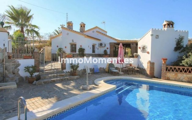 Revente - Villa - Intérieur                       - Guaro