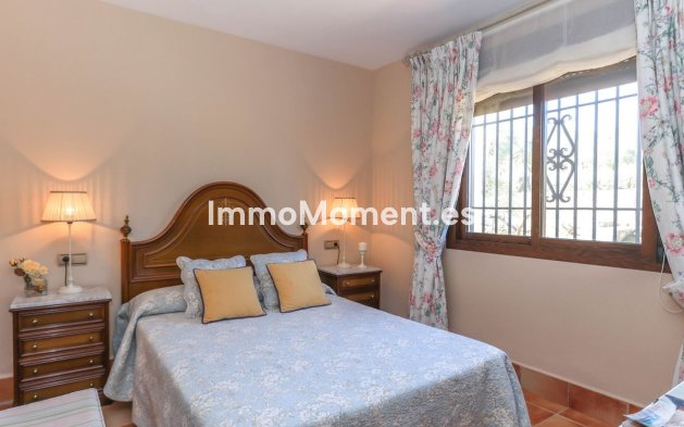 Wiederverkauf - Villa -   Inländisch - Guaro