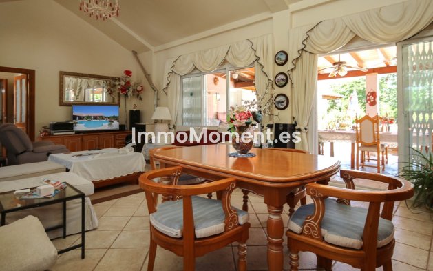 Wiederverkauf - Villa -   Inländisch - Cártama Centro