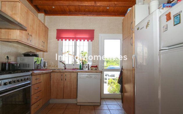 Wiederverkauf - Villa -   Inländisch - Cártama Centro