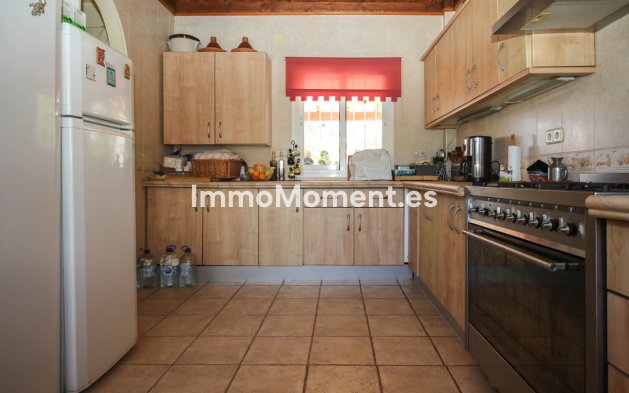 Wiederverkauf - Villa -   Inländisch - Cártama Centro